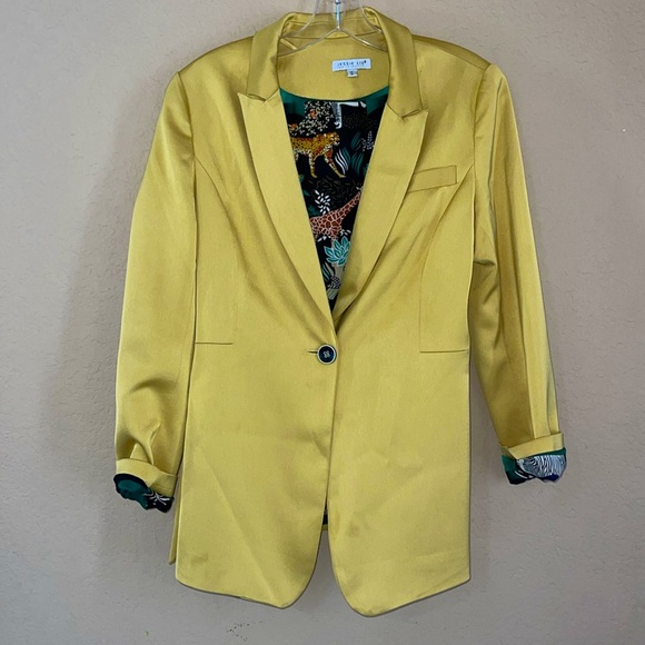 JESSIE LIU Pamela Satin Blazer with Contrast Print Lining in Mustard size S EUC - Picture 4 of 17
